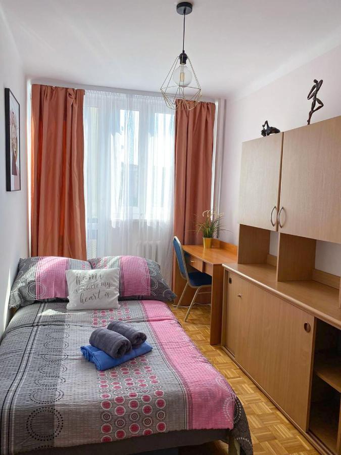 Room №2 Grzybowska 5 The Very Center Of Варшава Екстер'єр фото